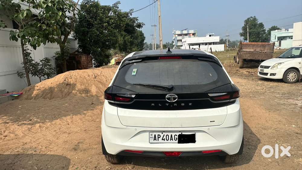 Tata Altroz 2023 Petrol 17500 Km Driven