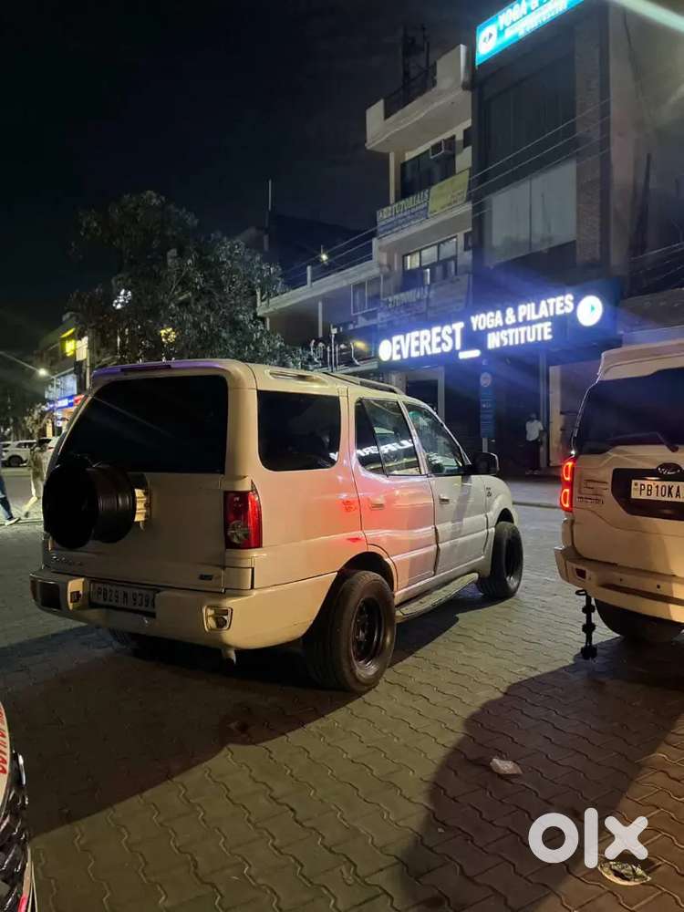 New Seat Cover New Tyre Rim All Original Car Pearl White