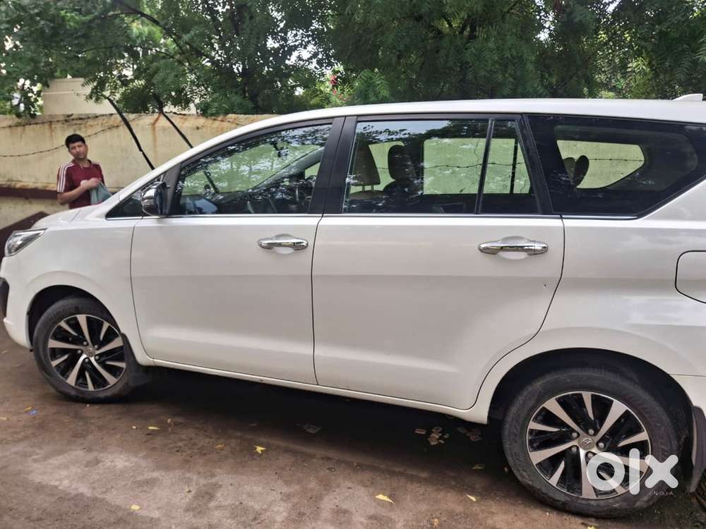 Innova Crysta 2.4 Z Automatic Diesel 2021 Top Model Diesel
