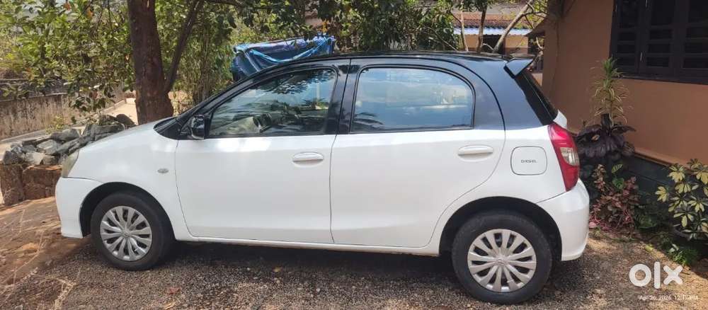 Toyota Etios Liva. Gd. 2016
Re. Registered
