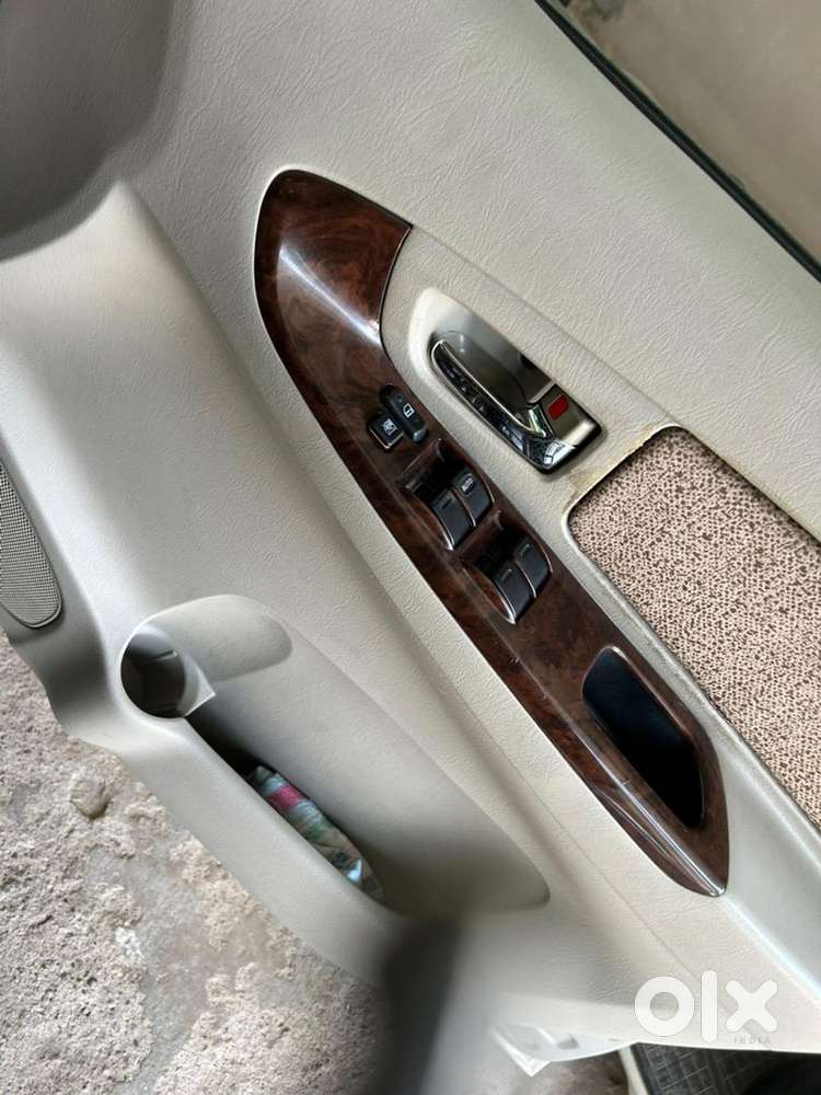 Toyota Innova 2013 Diesel Well Maintained