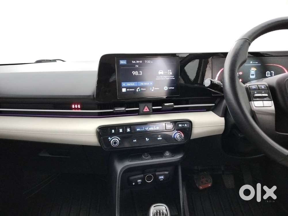 Hyundai Verna 1.5 Sx Petrol Mt, 2024, Petrol