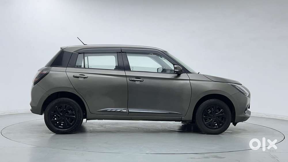Maruti Suzuki Swift Vxi Optional, 2024, Petrol