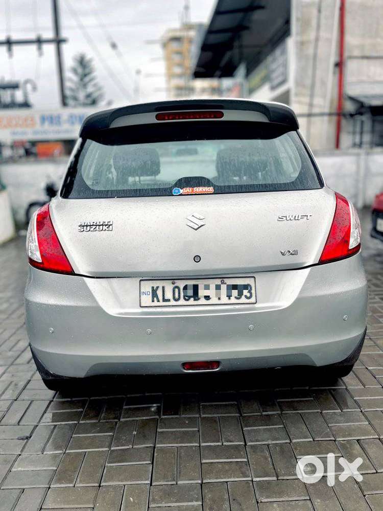 Maruti Suzuki Swift Vxi, 2015, Petrol