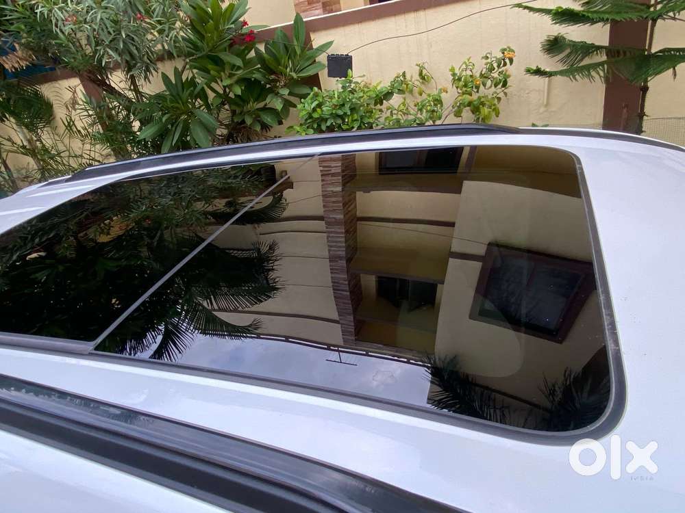 Mahindra Xuv700 2.2 Ax 7 Diesel Mt Luxury Pack Str, 2022, Diesel