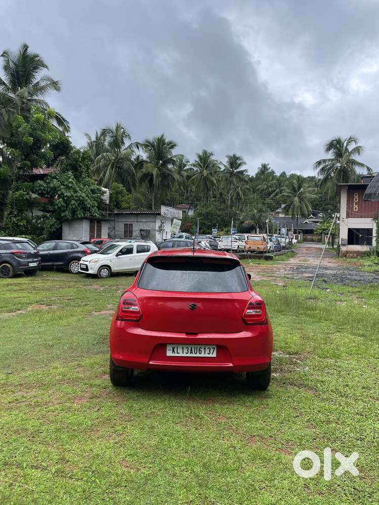 Maruti Suzuki Swift Vxi Optional, 2022, Petrol