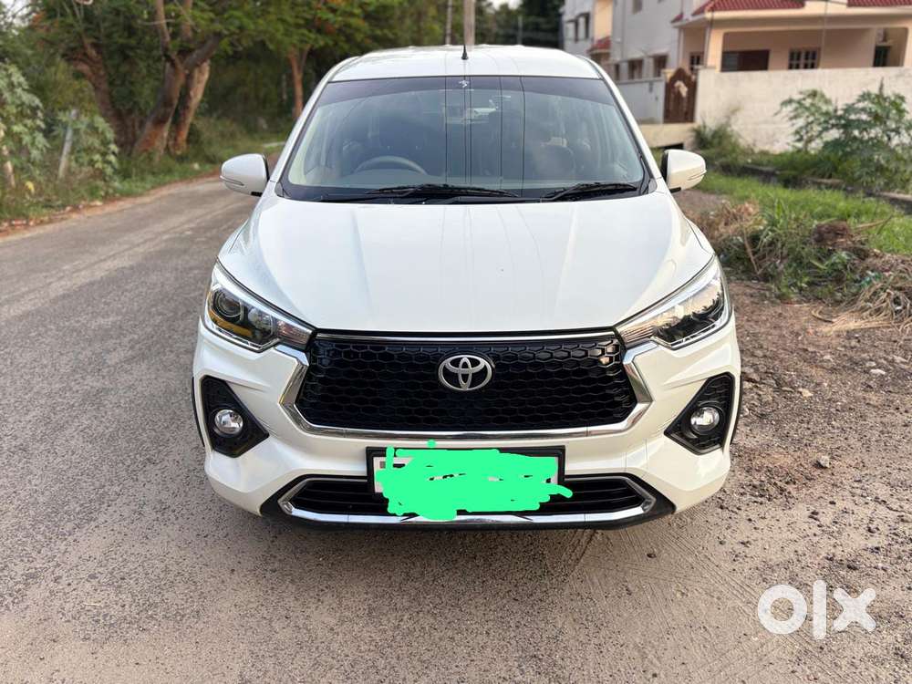 Toyota Rumion V Mt, 2024, Petrol