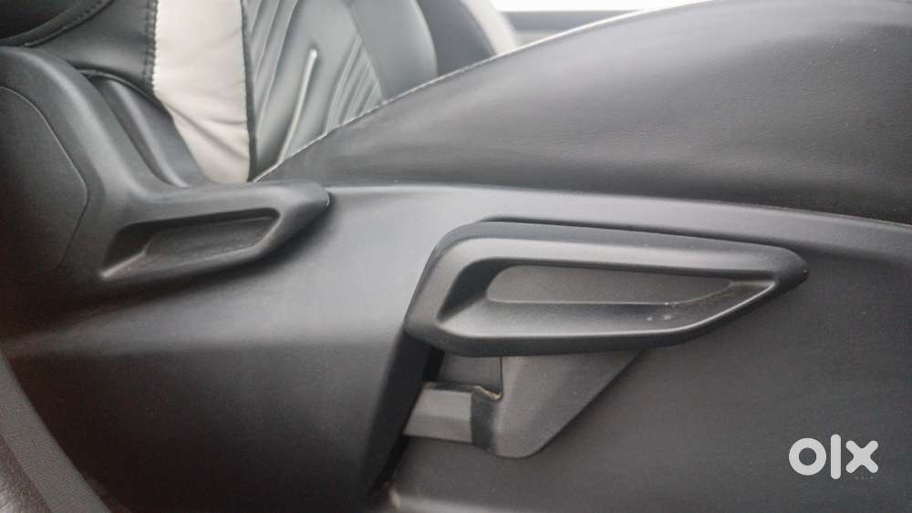 Tata Nexon Creative 1.2 Revotron Petrol 6 Amt, 2023, Petrol
