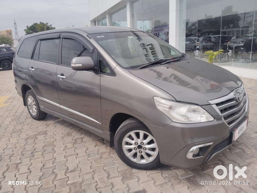 Toyota Innova 2.5 Zx Diesel 7 Seater Bsiii, 2014, Diesel
