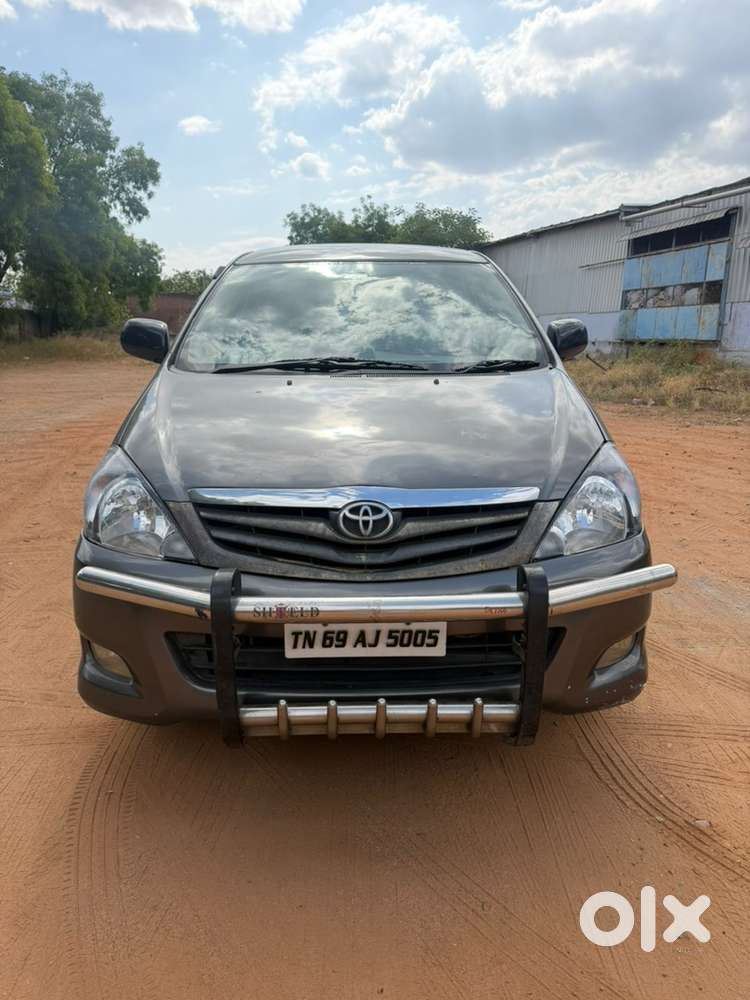 Toyota Innova 2.5 G1 2012