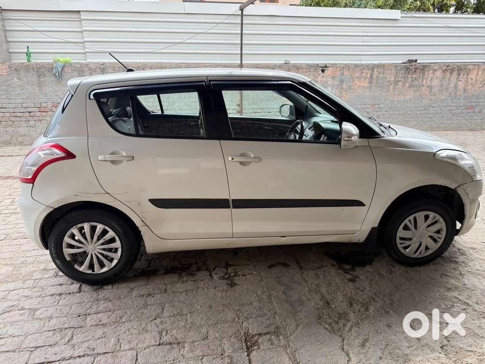 Maruti Suzuki Swift 2016 Cng & Hybrids 159000 Km Driven