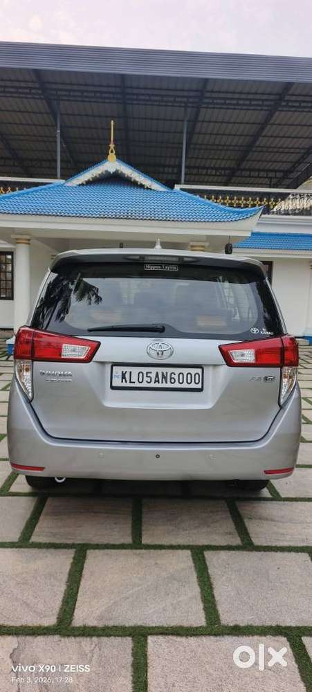 Toyota Innova Crysta 2.8 Gx At, 2016, Diesel