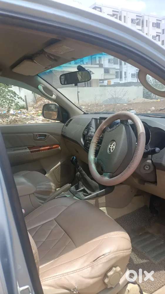 Toyota Fortuner 2010