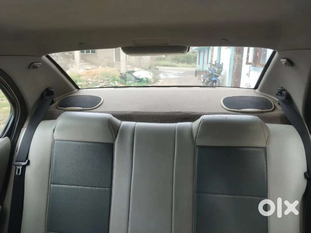 Ford Ikon Music 2005