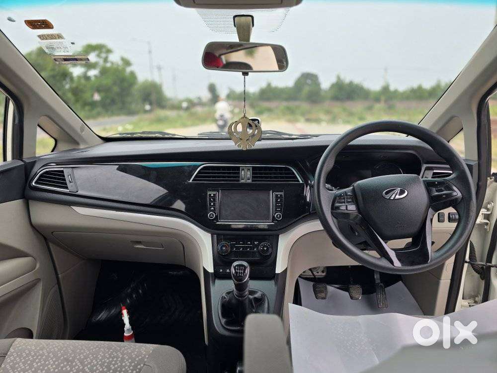 Mahindra Marazzo M6 8str, 2019, Diesel
