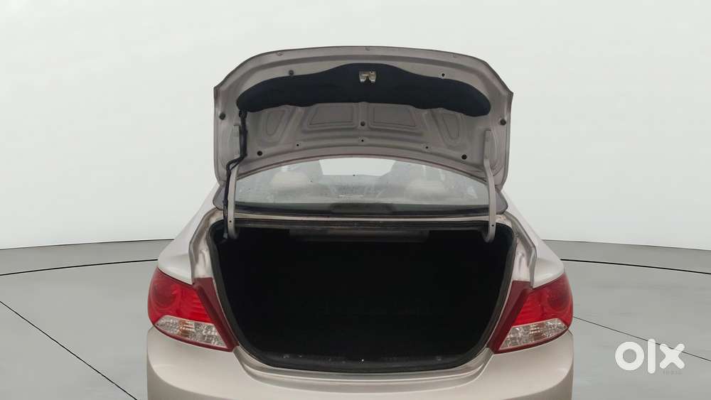 Hyundai Verna 1.6 Sx Vtvt (o) At, 2013, Petrol
