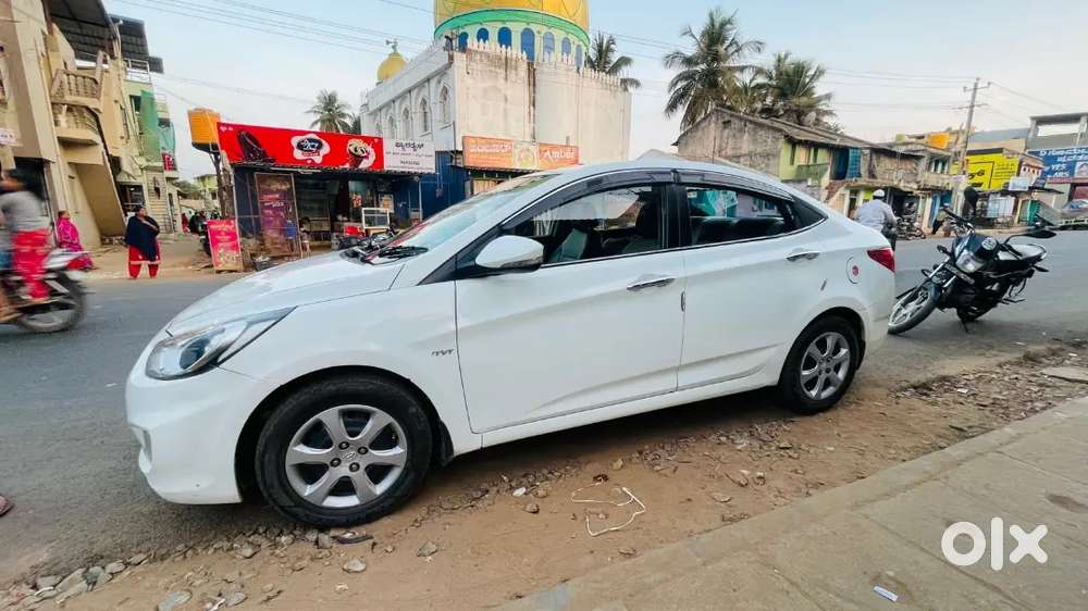Hyundai Verna 2012 Petrol 52000 Km Driven