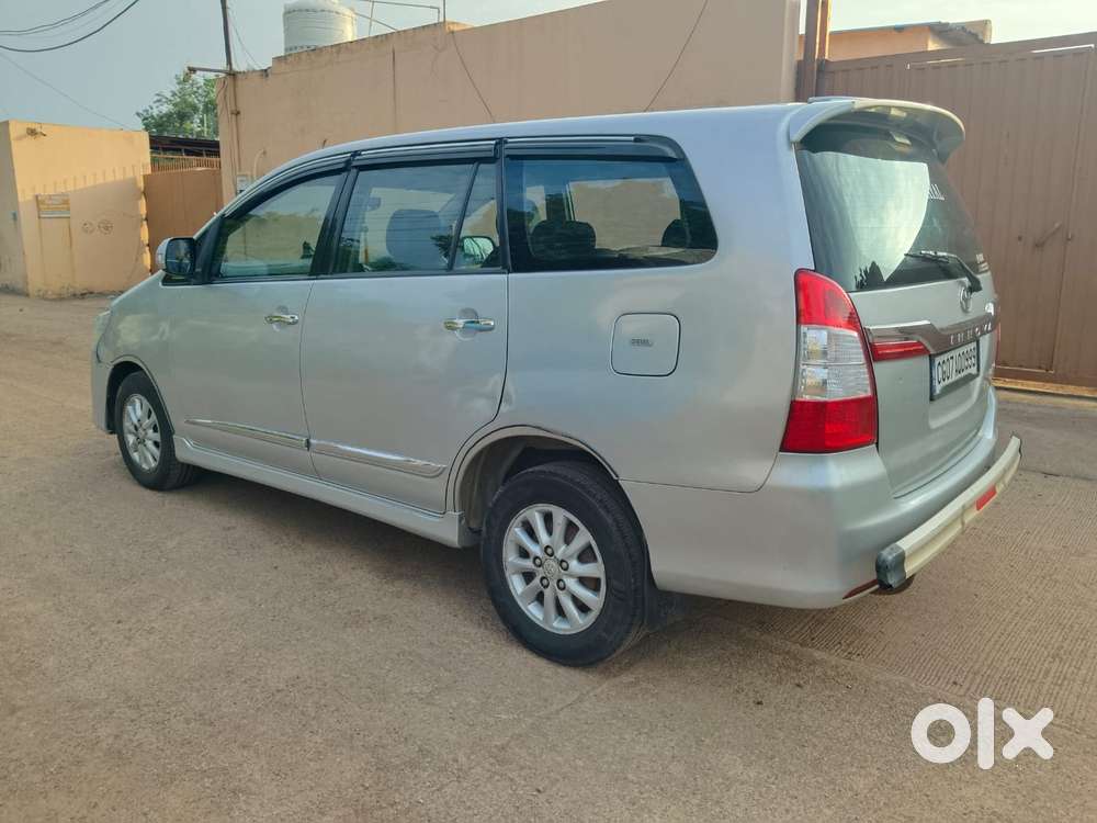 Toyota Innova 2.5 V 8 Str, 2014, Diesel