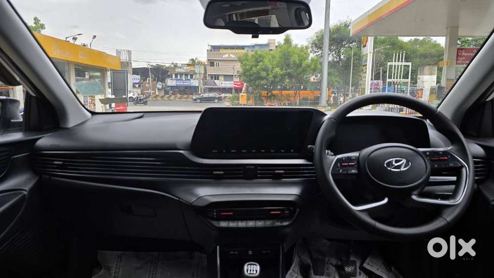 Hyundai I20 Asta (o) 1.2 Mt, 2023, Petrol