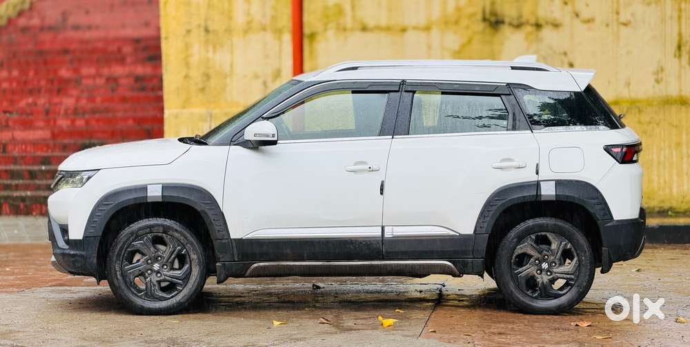 Maruti Suzuki Brezza 1.5 Zxi Cng, 2023, Cng & Hybrids