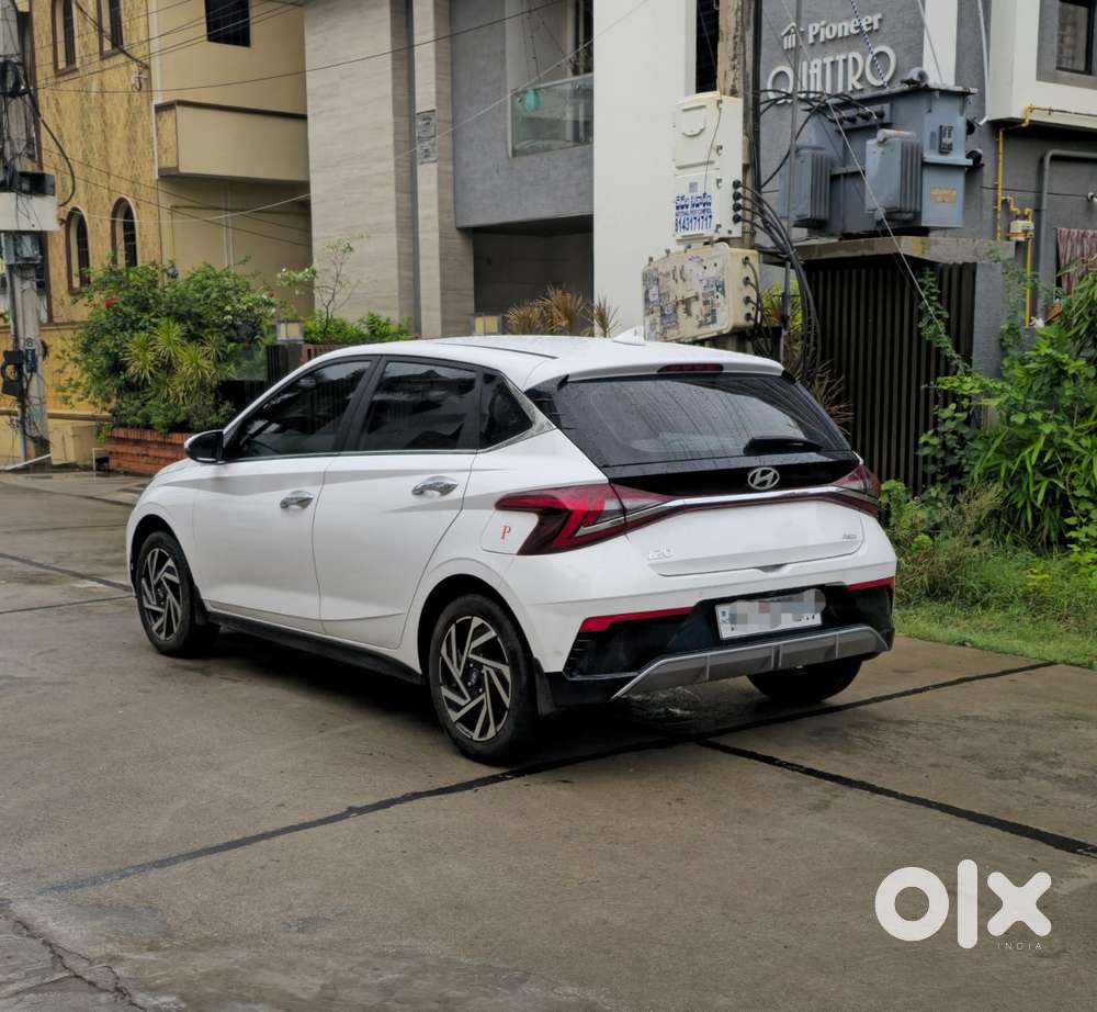 Hyundai New I20 1.2 Asta (o) Ivt, 2025, Petrol