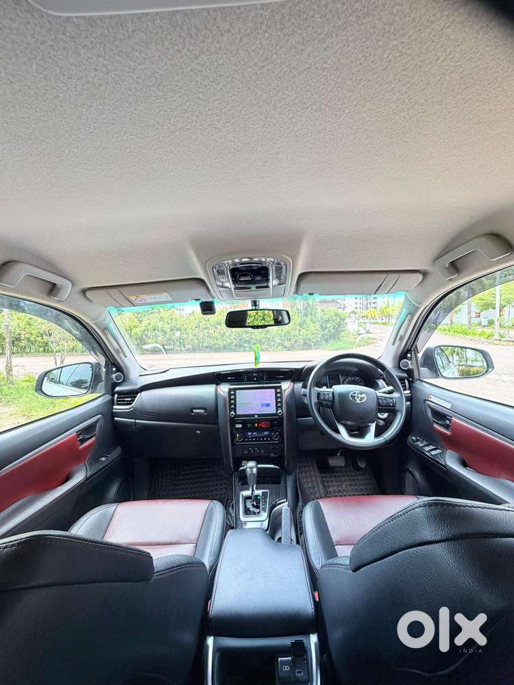 Toyota Fortuner Legender 4x4 At 2.8, 2025, Diesel