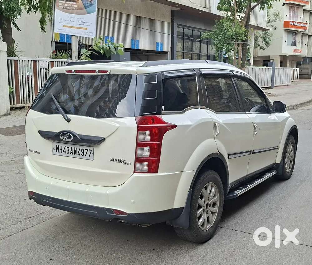 Mahindra Xuv500 W10 2015