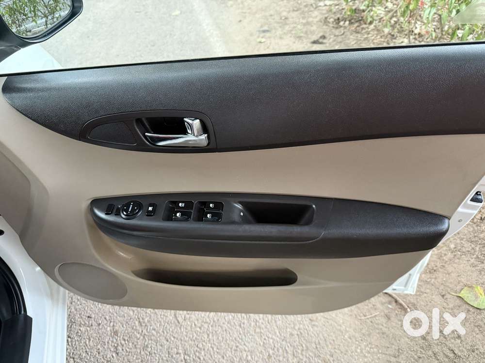 Hyundai I20 Sportz 1.2 Bs-iv, 2013, Petrol