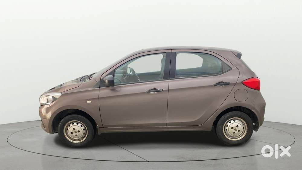 Tata Tiago 1.2 Revotron Xm, 2016, Petrol