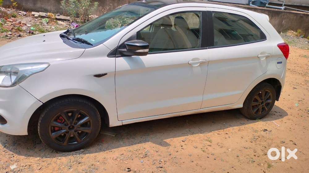 Ford Petrol Manual 2017 Urgent Sell