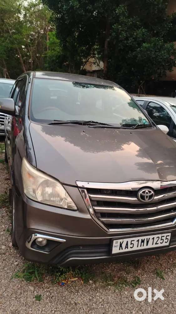 Toyota Innova 2013 Less Driven New Tyres