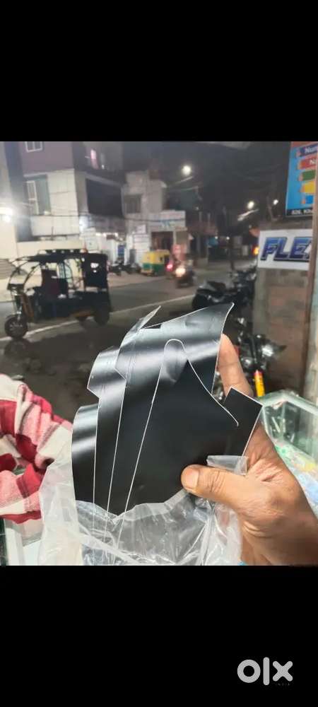 Maruti Suzuki car side piller graphics