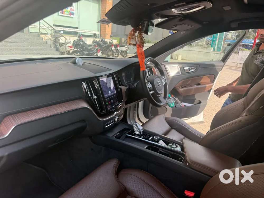 Volvo Xc60 Diesel Automatic 2024