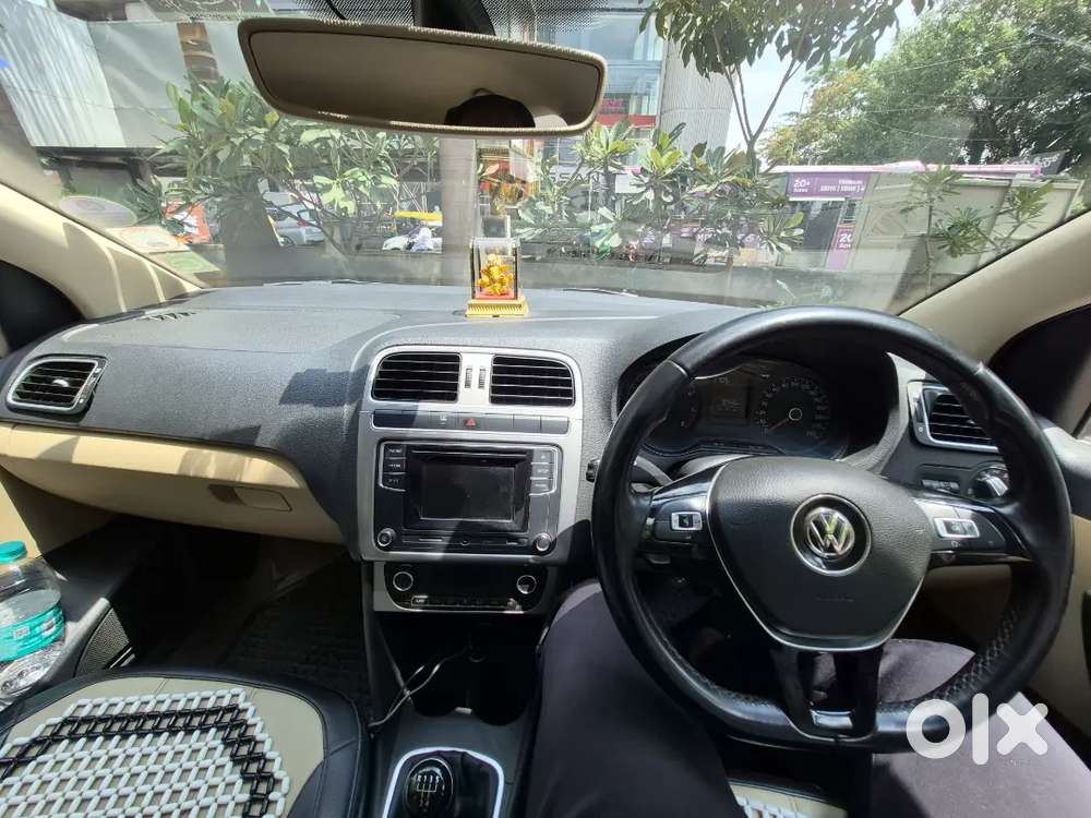Volkswagen Polo Highline 2016 Petrol