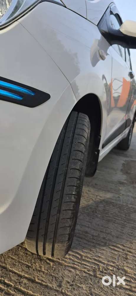 Hyundai Xcent Petrol&cng Top Condition