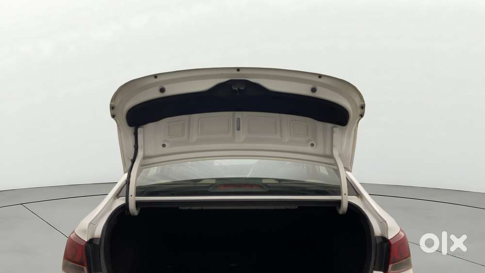 Hyundai Verna 1.6 Sx (o) Vtvt At, 2018, Petrol