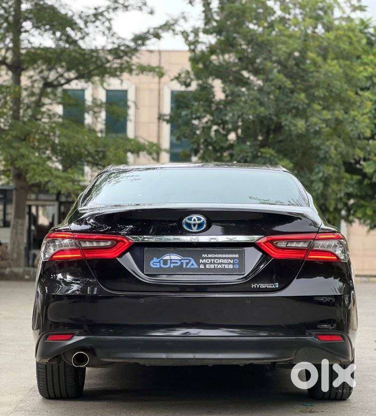 Toyota Camry Hybrid, 2022, Petrol