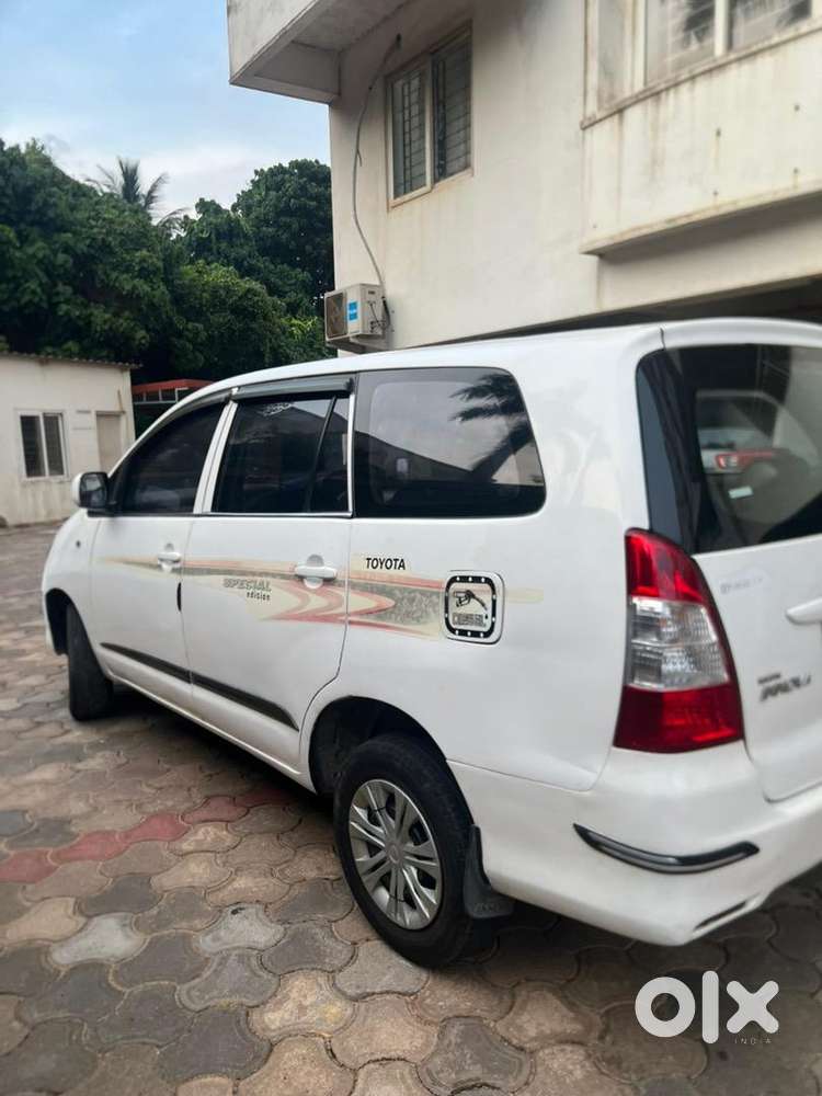 Toyota Innova Diesel 2011car