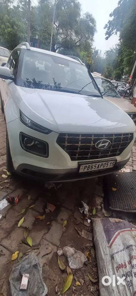 Hyundai Venue 1.0 2021 Automatic Sunroof All Service Company End Pls M