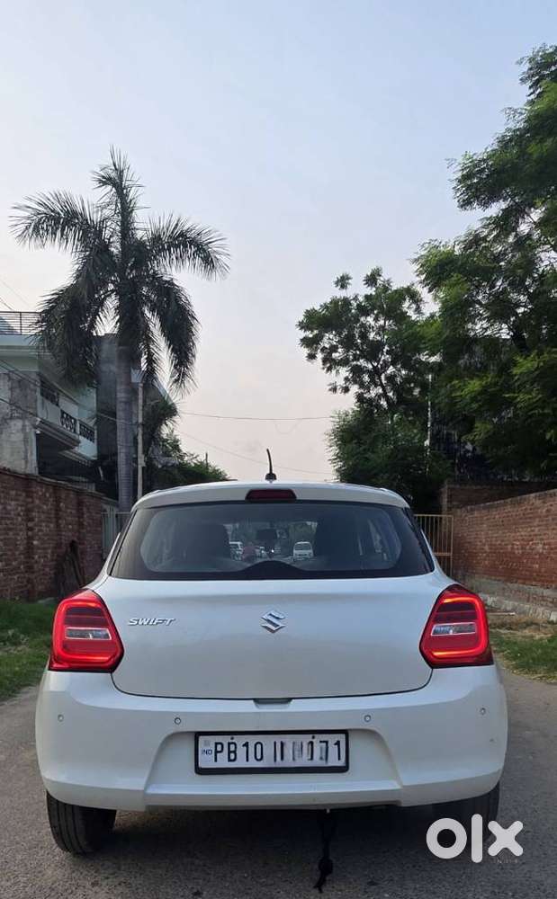 Maruti Suzuki Swift Vxi 1.2 Abs Bs-iv, 2023, Petrol