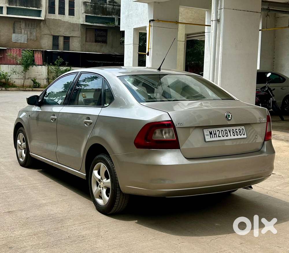 Skoda Rapid 1.6 Mpi Elegance, 2012, Diesel