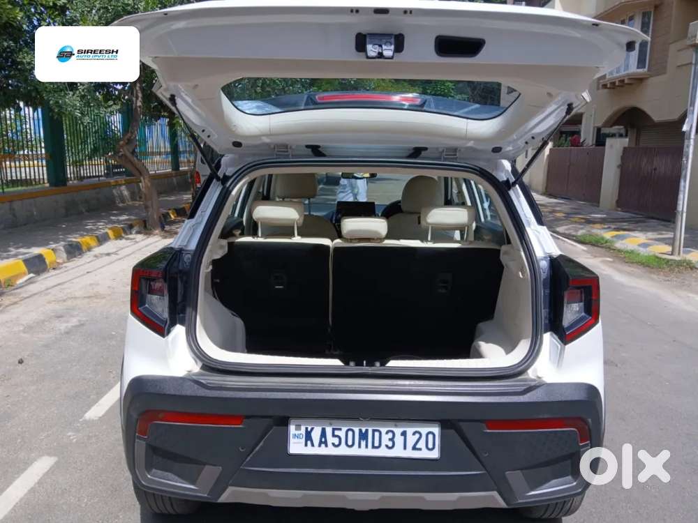 Mahindra Xuv 3xo Ax7 Diesel Mt, 2024, Diesel
