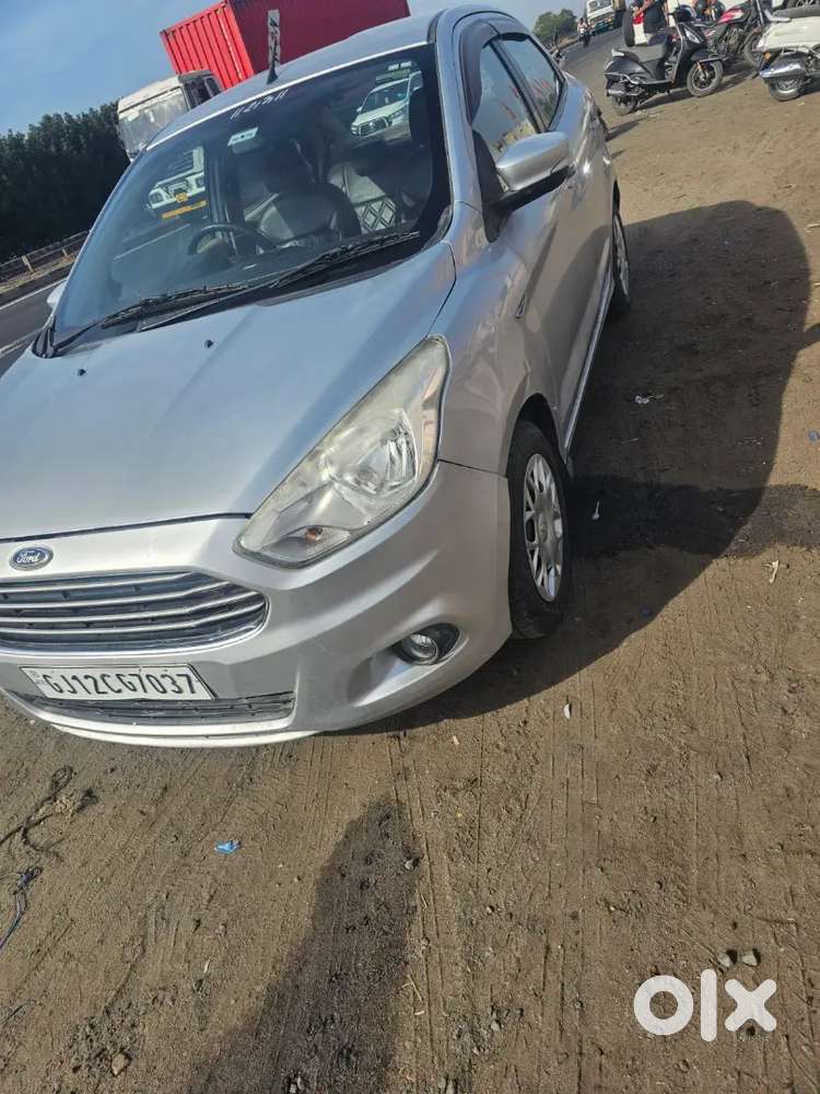 Ford Aspire Metalic Silver Sedan Car 2015 Diesel 22+ Mileage Per Km