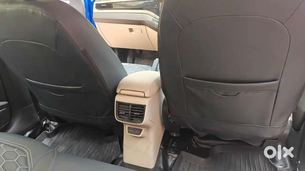 Volkswagen Vitrus Highline Single Owner Company Service Maintenance
