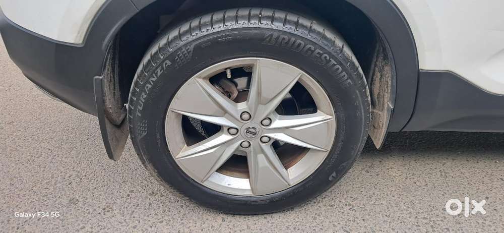 Volvo Xc40 B4 Ultimate, 2022, Petrol