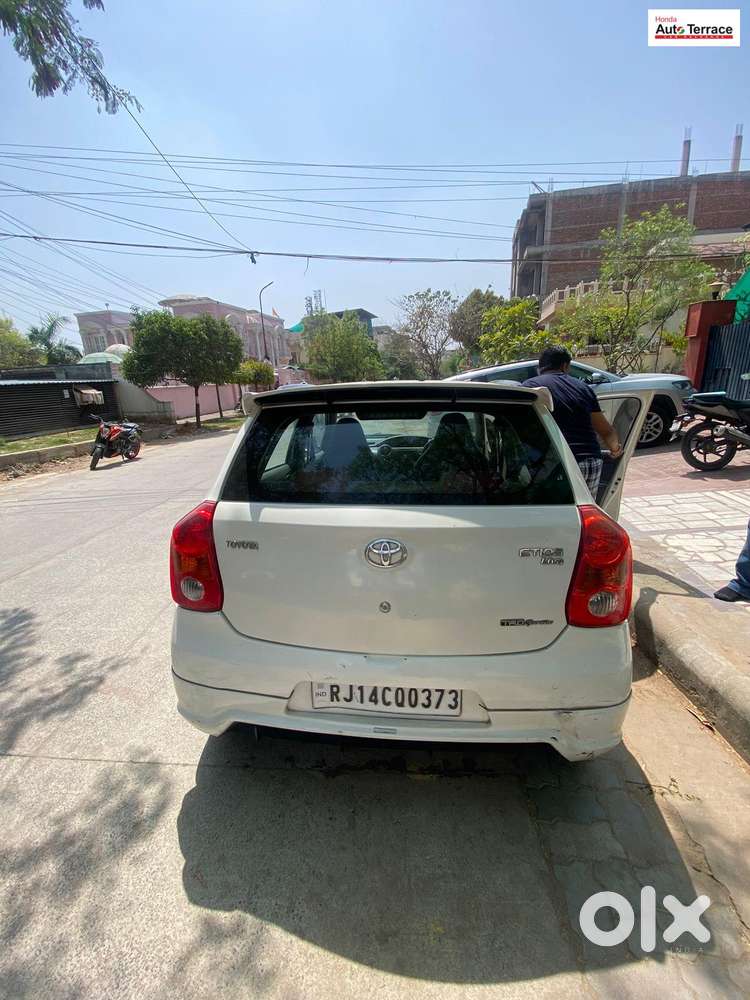 Toyota Etios Liva 2013-2014 G, 2012, Petrol