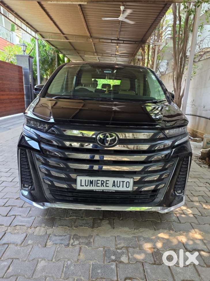 Toyota Vellfire Vip – Executive Lounge, 2024, Electric