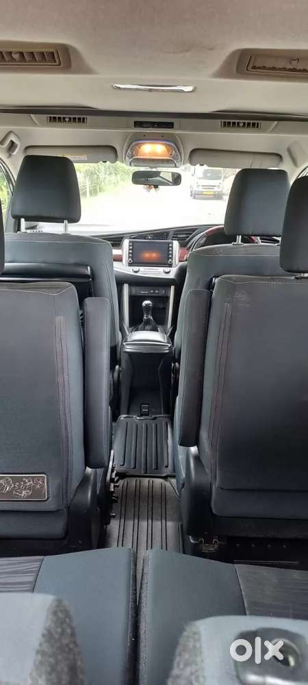 Toyota Innova Crysta [2020-ongoing] 2.4 Vx 8 Str, 2021, Diesel