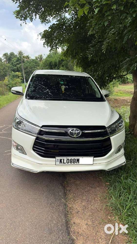 Toyota Innova Crysta 2017 Diesel 44900 Km Driven