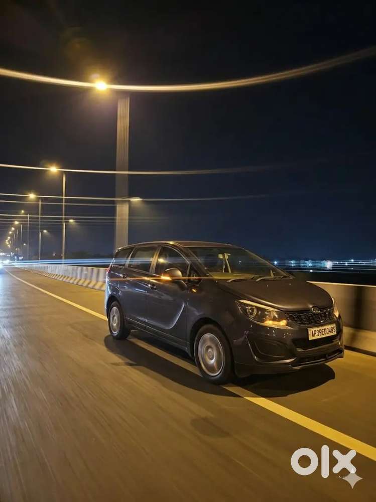 Mahindra Marazzo Diesel 2020
